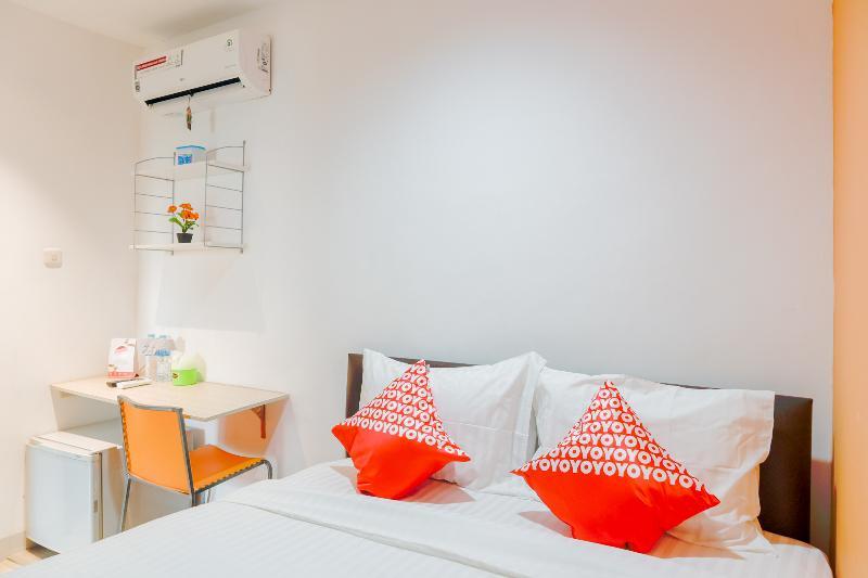 Ichiza Room Redpartner Jakarta Exterior foto